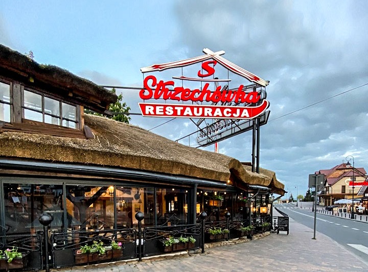 Restauracja Strzech&oacute;wka